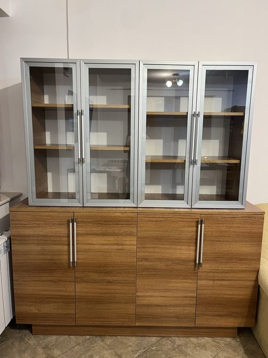 Продавам кухня с уредите/ без пералнята/ и СЕКЦИЯ