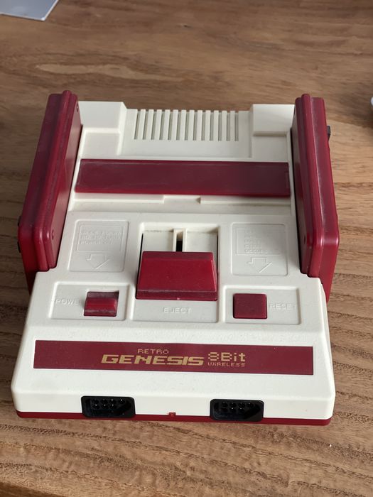 8 битная ретро приставка