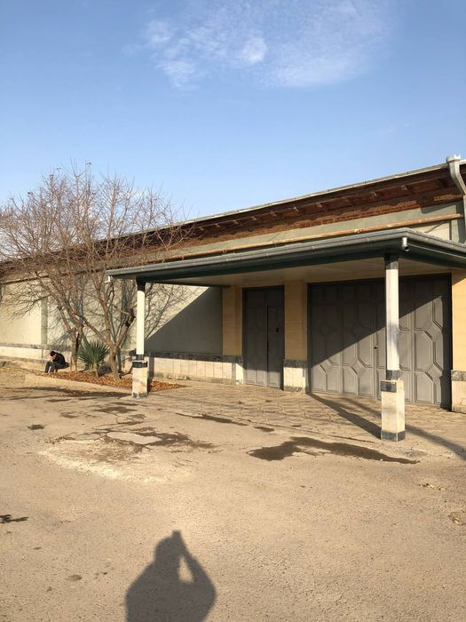 Fayzli hovli sotiladi