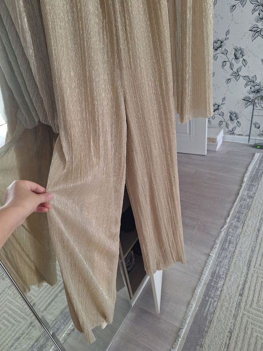 әр түрлі турецкий киімдер.