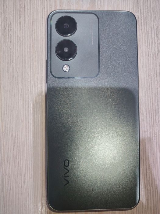 Vivo y17s 128 /4+4