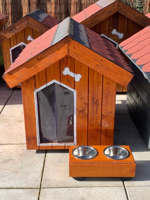 Cusca de caine izolata premium