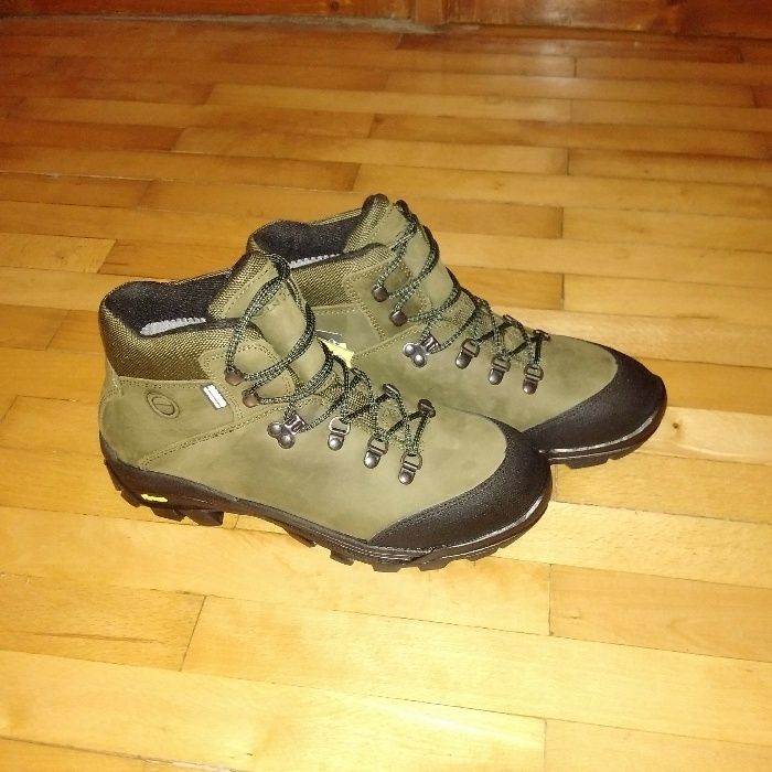 Vând ghete Orizo,noi,mărimi de la 39 la 45 !