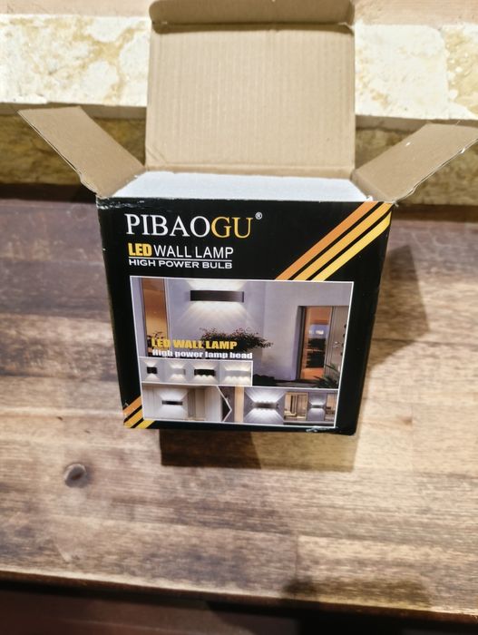 Aplica led perete /spot led 2w , lumina rece