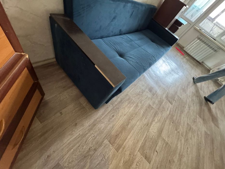 Диван в хорошем состоянии