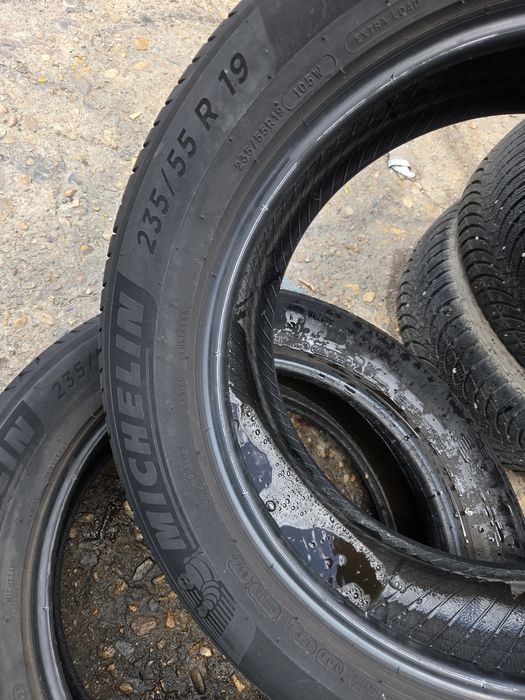 4бр. 235 55 19 Michelin летни.