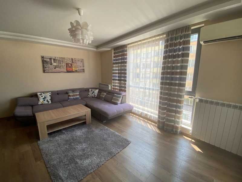 Дава се под наем Тристаен апартамент в София, Младост 3 - 110 кв.м за 930 € - Снимка #1