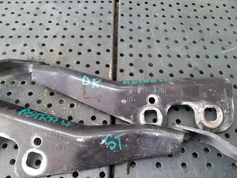 Set balamale capota opel astra h a04 13213447lh 13213448rh