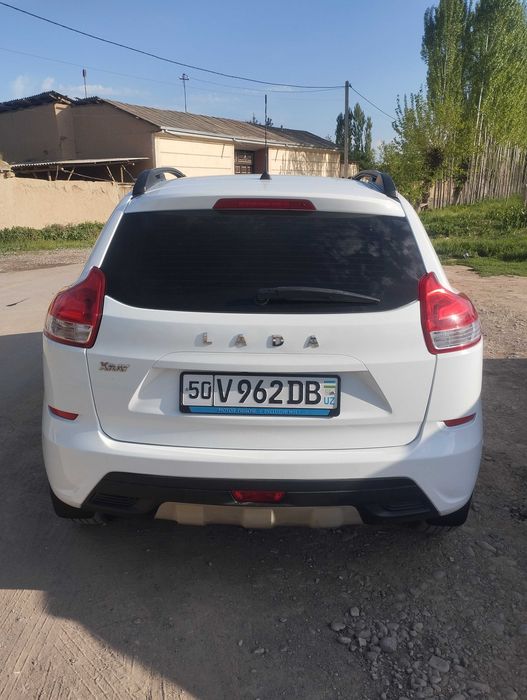 Lada Xray sotiladi