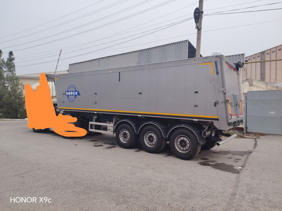 Прицеп  сотилади