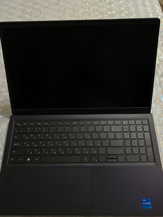Dell vostro 15 3530