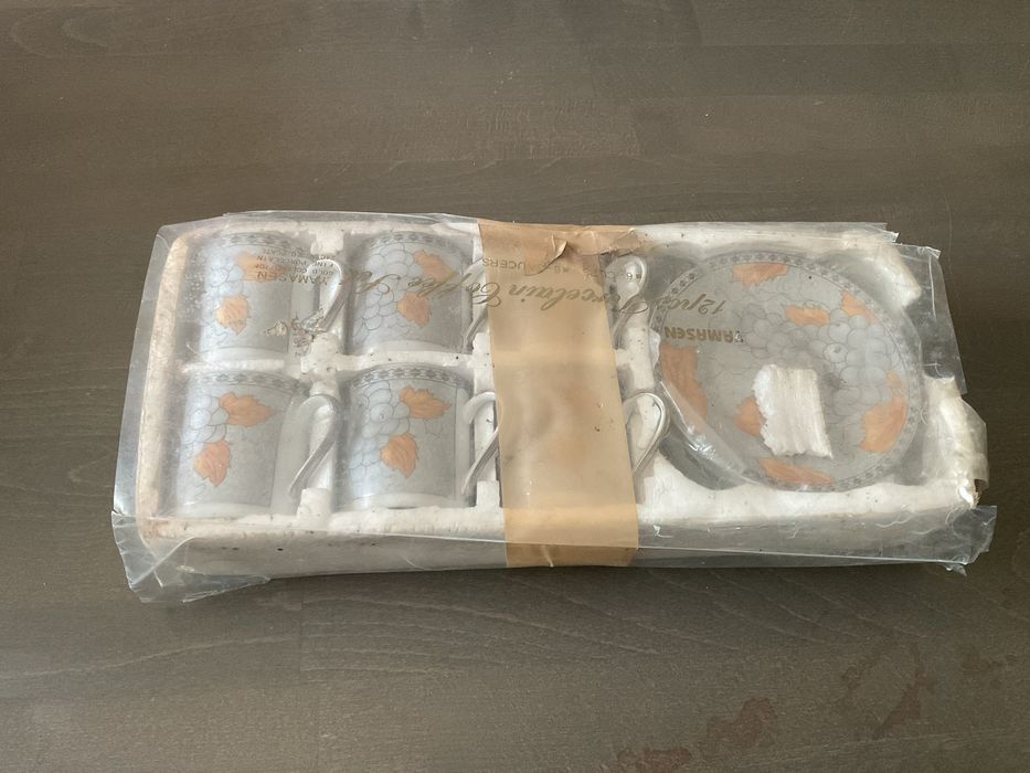 Колекция от Yamasen порцеланови чаши за кафе