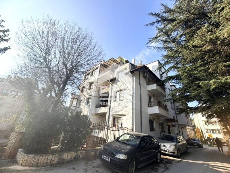 Двустаен, обзаведен, югозападен апартамент под наем, с морска панорама