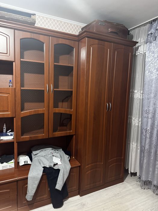 Продается шкаф большой