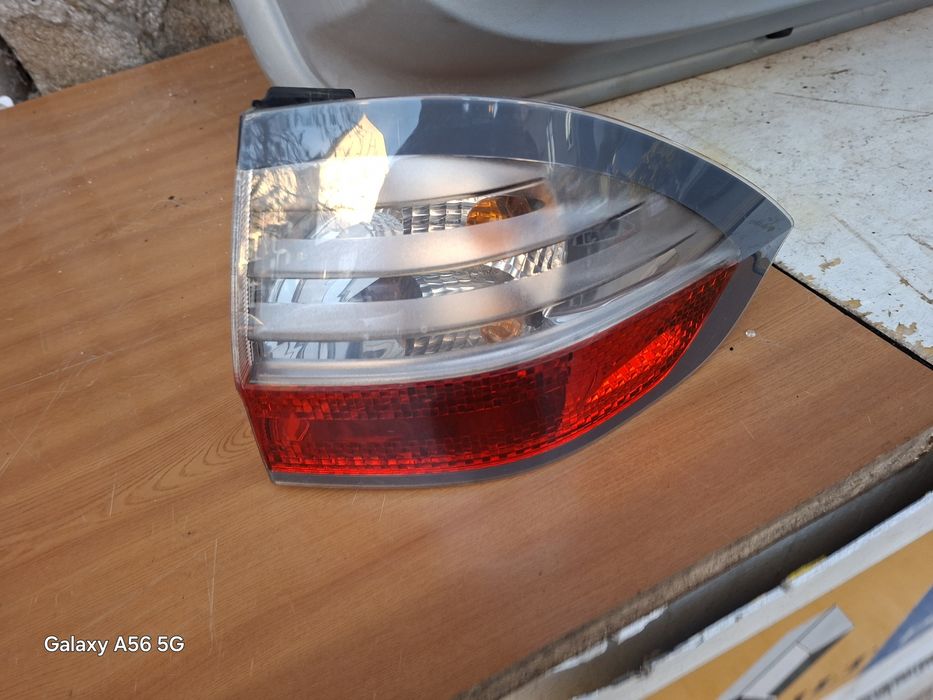 Оригиналени стопове ляв.десен Ford Galaxy