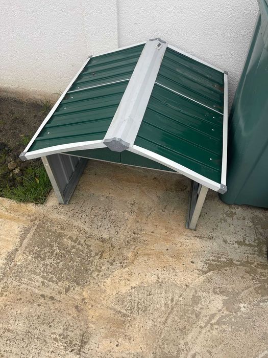 Robort tuns gazon Parkside + "casa robot"