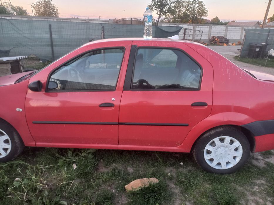 Vând  logan 1.4 stare buna