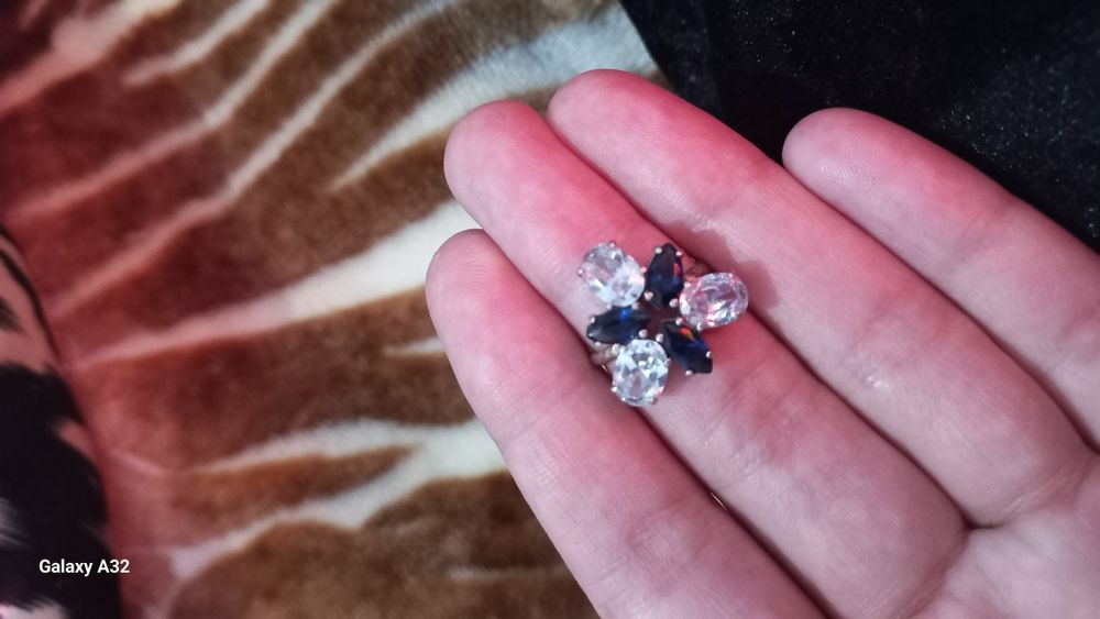 Серебрянное колечко с камнем Феруза  проба 925