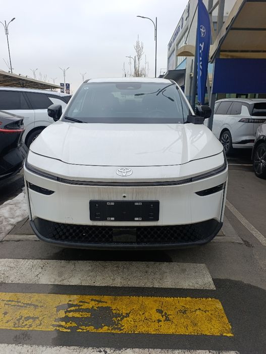 Toyota BZ3X 2025 бонус танировка