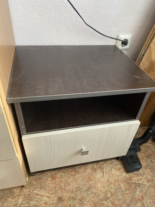 Продам спальный гарнитур комплект