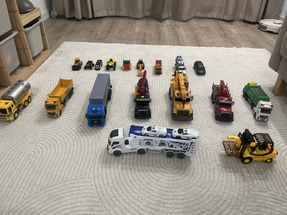 Игрушки машинки