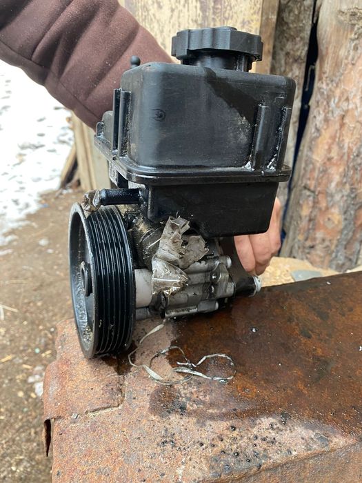 Гур насос продам