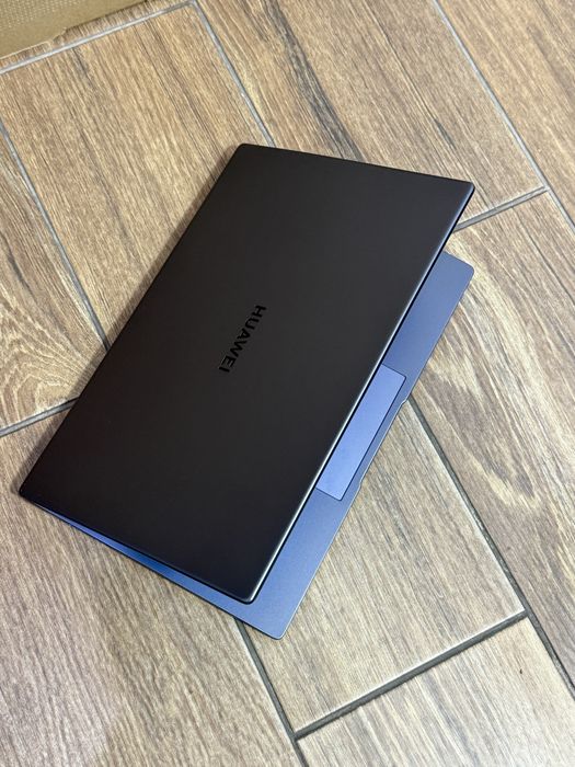 Laptop Huawei i7 16 GB Ram 512 GB SSD