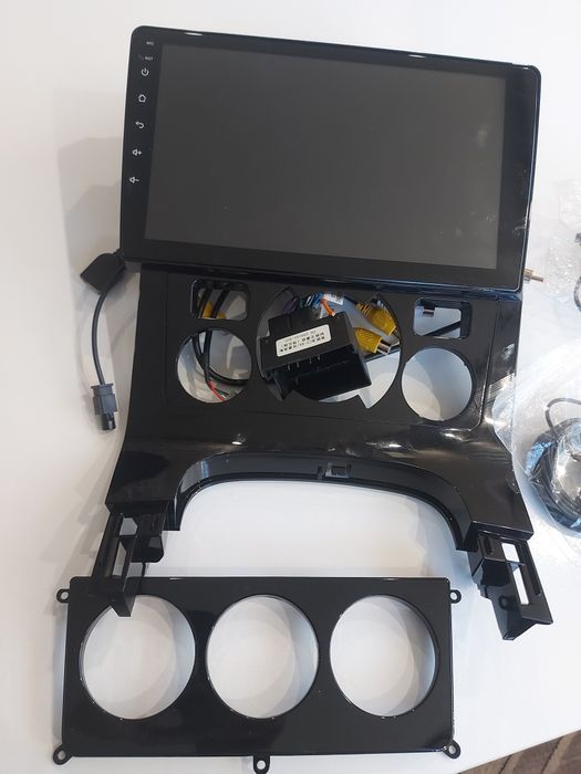 Мултимедия андроид за пежо 3008 4гб рам 64гб ром 8 ядрен