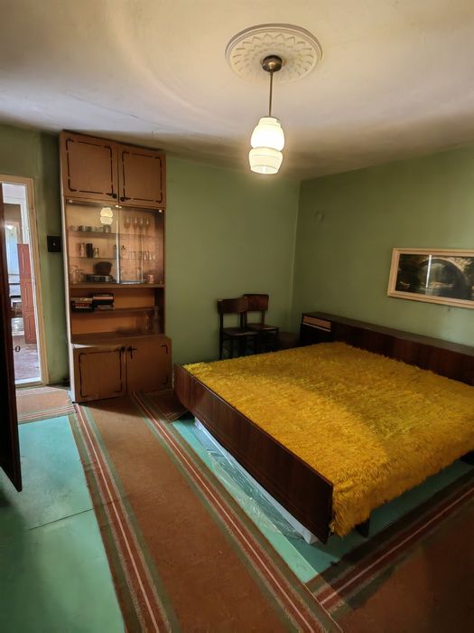 Продавам къща в с. Велино