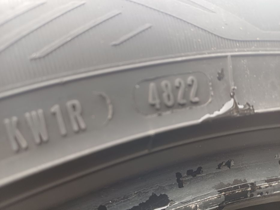 Гуми 235/50/19 Гудиар