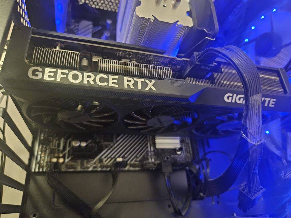 GIGABYTE rtx 4070 12gb OC