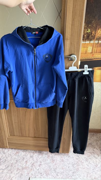 Продам спортивку Nike на мальчика