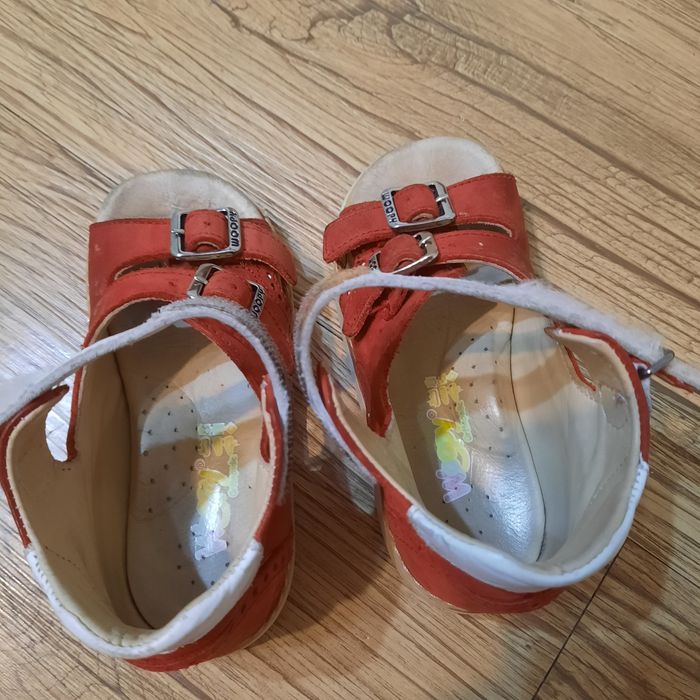 Сандали для девочки