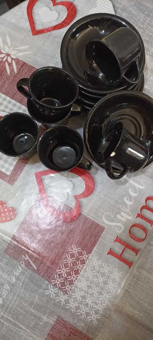 Керамика,порцелан, медни изделия(подарък ръчно плетена украса за маса)