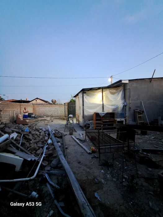 Uchaska sotiladi Yashnabod tumani Muxtor Ashrafiy Gijduvon ko'chasi.