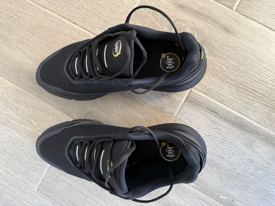 Nike Air Max AP, marimea 44, stare foarte buna