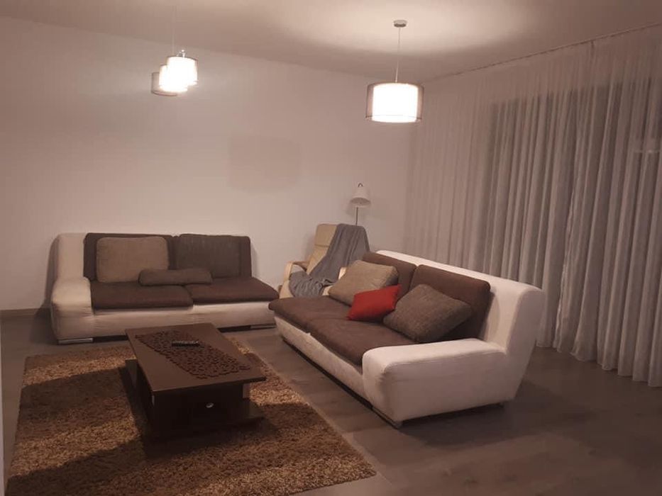 Apartament cu 3 camere, decomandat, Sanpetru Residence