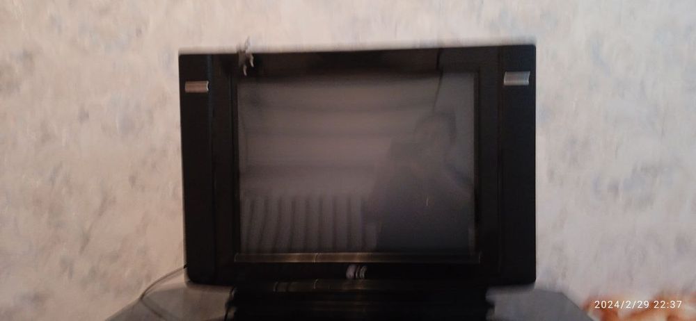 Televizor podstavka bilan