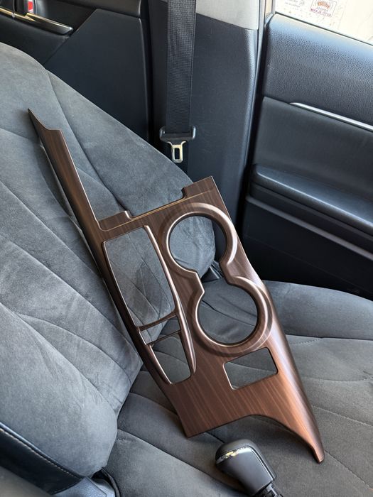 Накладка под дерево камри 70