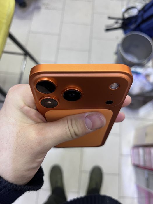 Оригинал iPhone XR в корпусе 17 pro, хр в корпусе 17 про