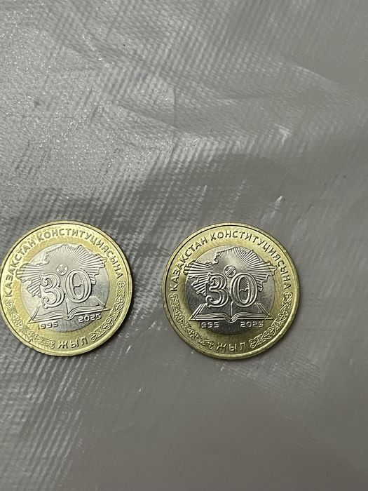 Монета 100 тенге