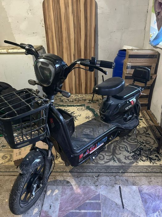 Электроскутер хорошыи