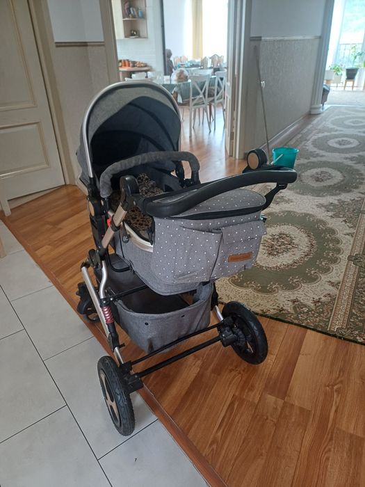 Продам коляску 3/1