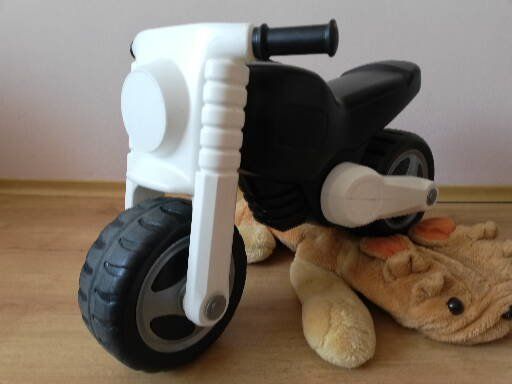 Motocicleta fara pedale pentru copii
