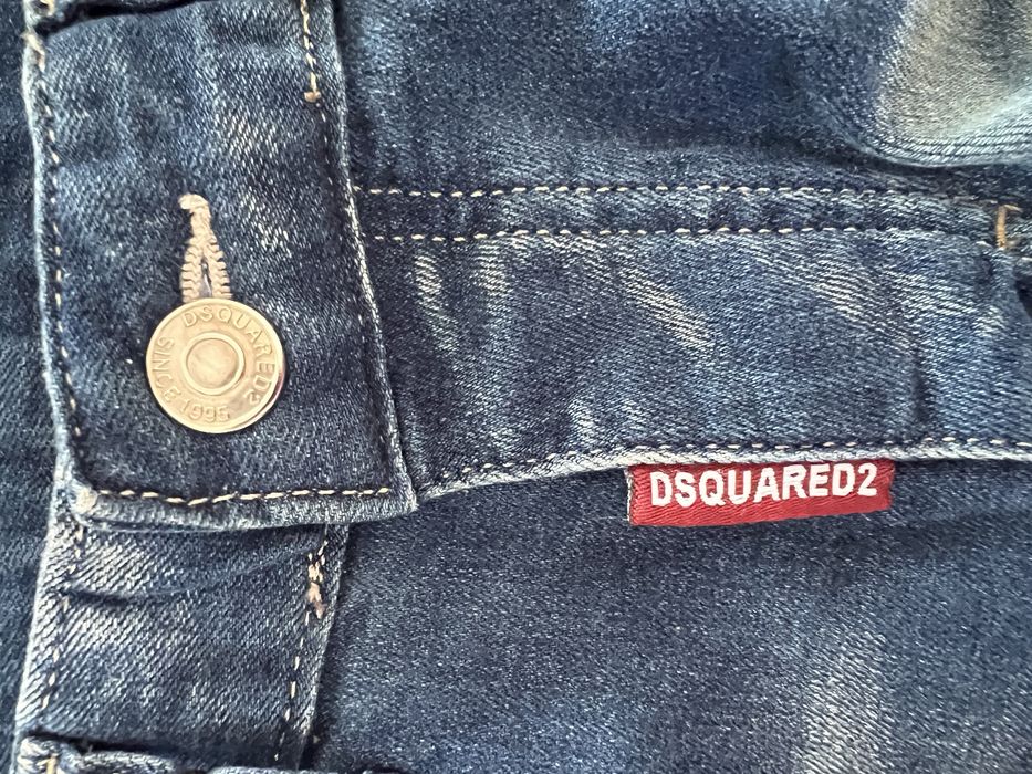 Pantaloni scurți blugi Dsquared2 – Mărimea W31 noi cu eticheta