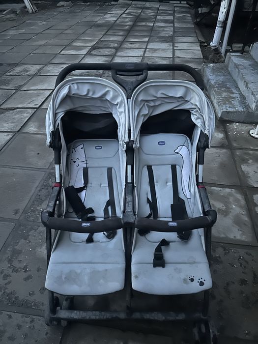 Егіздерге коляска сатылады!