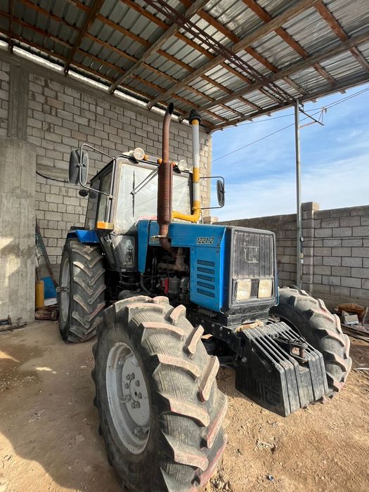 Продаётся Беларус 1221.2