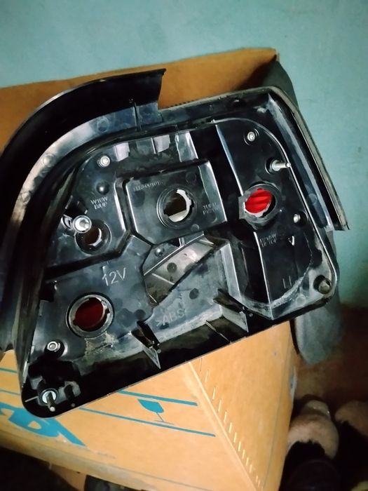 Фара сотилади нексия2га