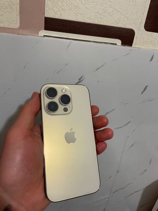 Продам Айфон 14 про