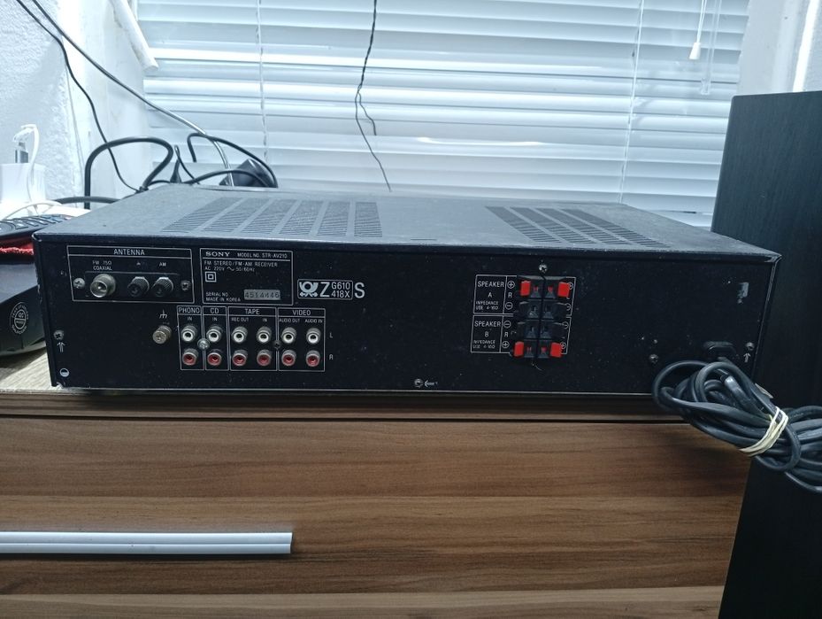 Стерео ресивър SONY str-av 210